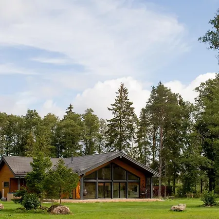 Holiday home Kuldallika House Kullamae